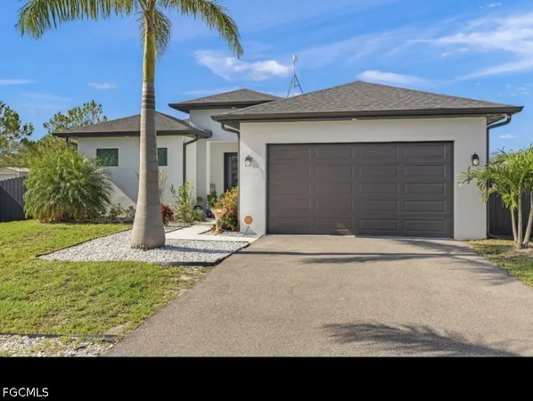 $599,900 | 2552 70th Avenue Northeast, Naples, FL 34120