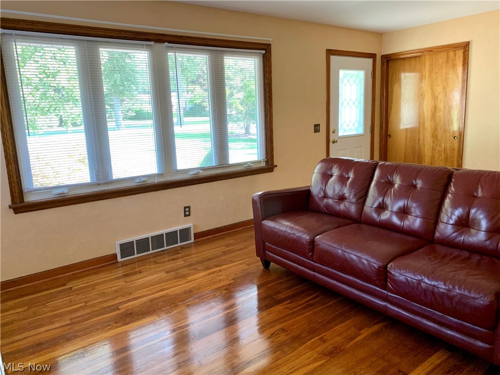 399 Howland Wilson Road Northeast Warren, OH 44484 - Photo 7 of 35 Gallery Image 7