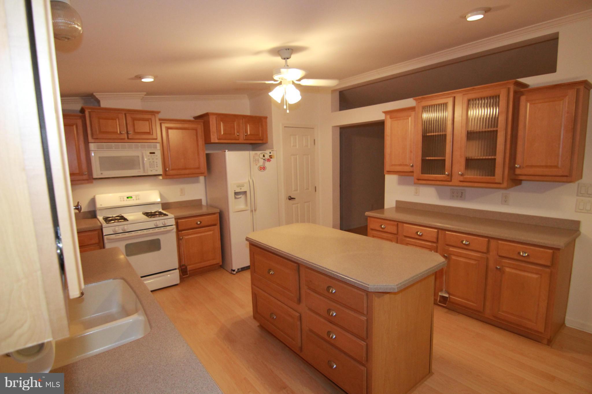 240 Jewell Road Dunkirk, MD 20754 - Photo 15 of 25 Kitchen