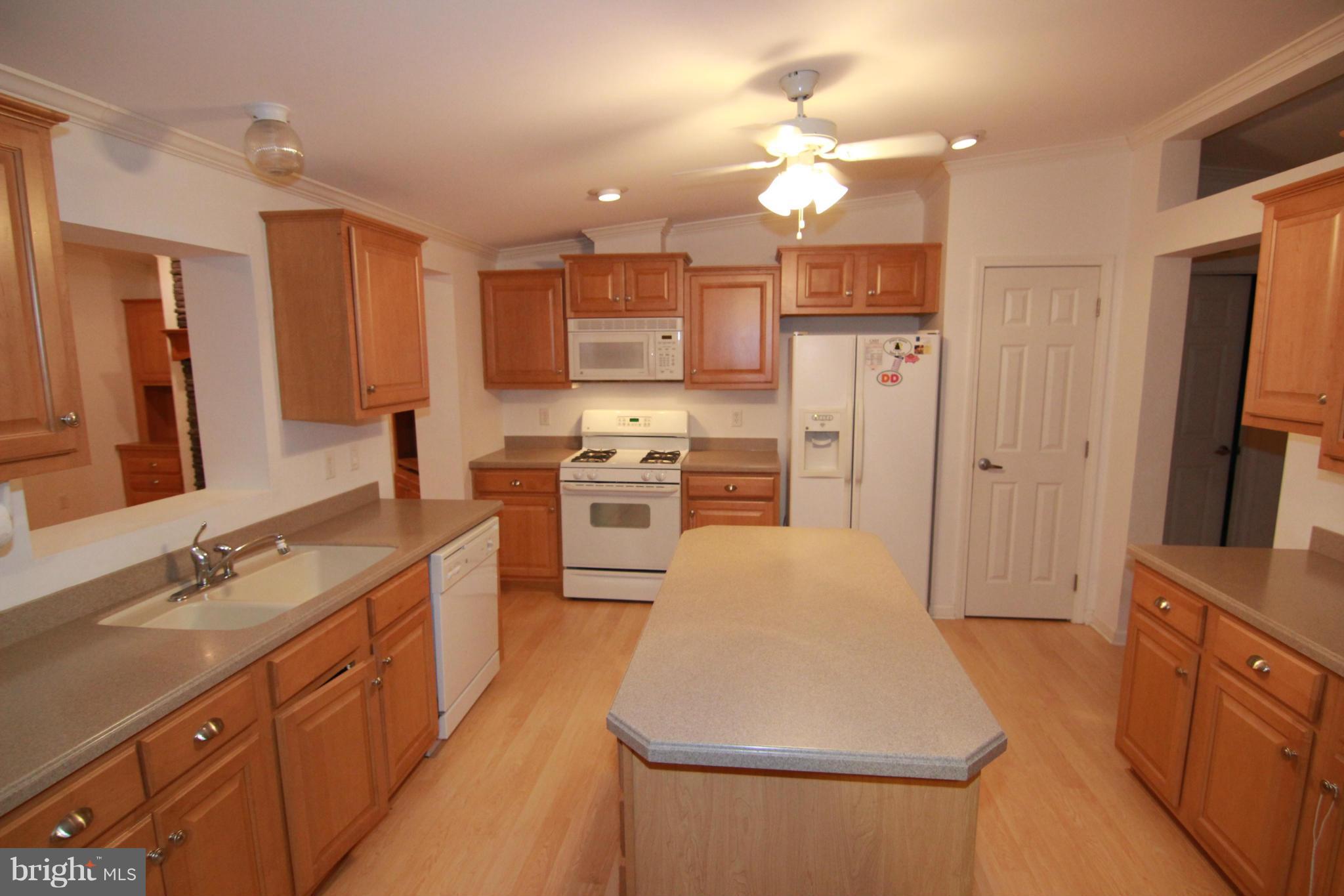 240 Jewell Road Dunkirk, MD 20754 - Photo 16 of 25 Kitchen
