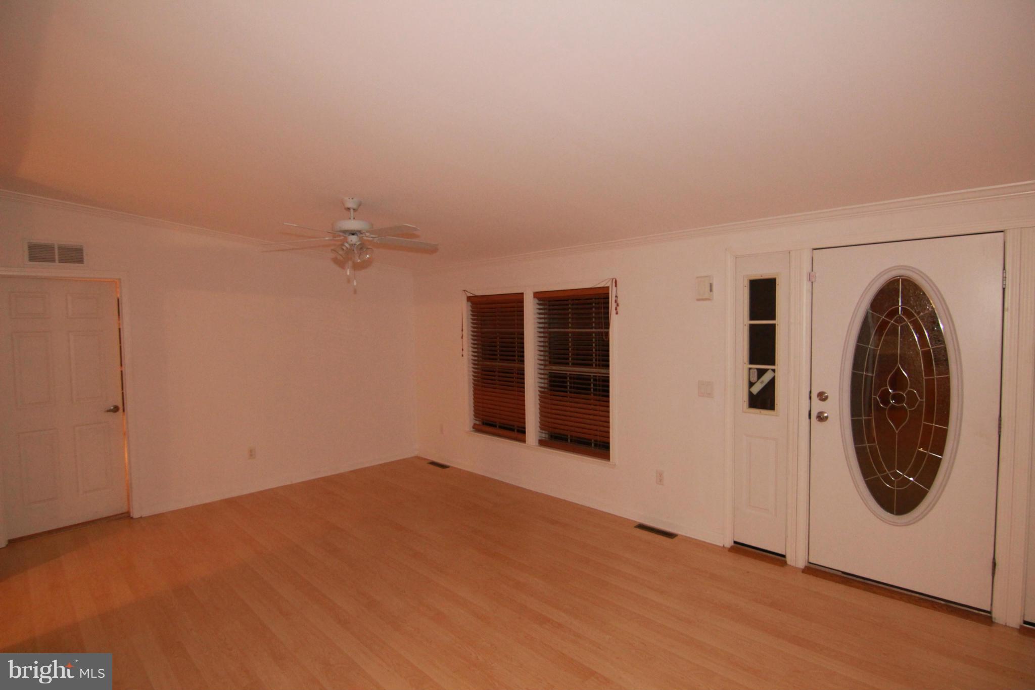 240 Jewell Road Dunkirk, MD 20754 - Photo 3 of 25 Living Room