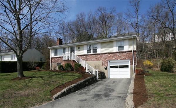 83 Hatherly Road Waltham, MA 02452 - Photo 15 of 16 Gallery Image 15
