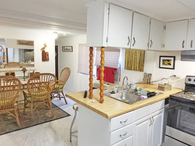 $99,900 | 142 Moncks Corner Road, Eutawville, SC 29048