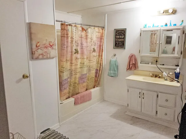 $99,900 | 142 Moncks Corner Road, Eutawville, SC 29048