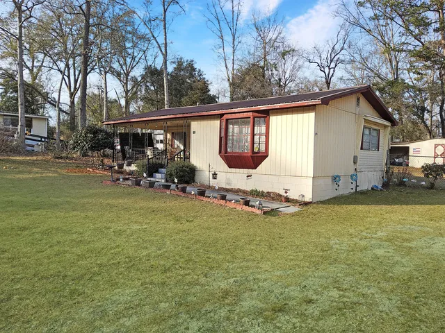 $99,900 | 142 Moncks Corner Road, Eutawville, SC 29048