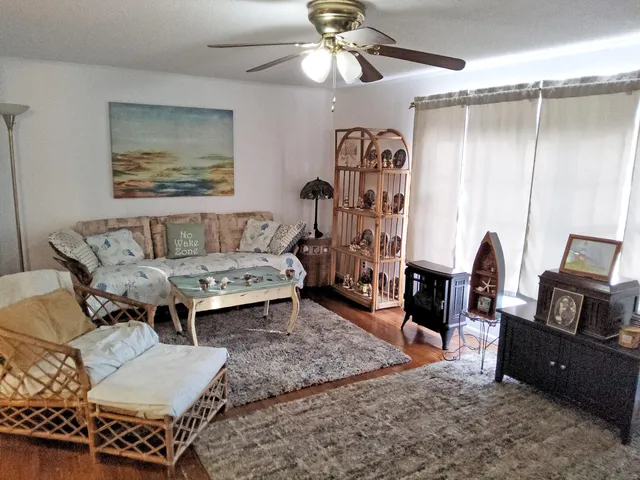 $99,900 | 142 Moncks Corner Road, Eutawville, SC 29048