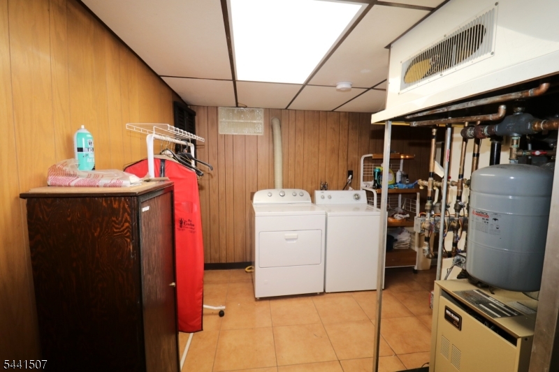 66 Chambers Street Newark, NJ 07105 - Photo 17 of 19