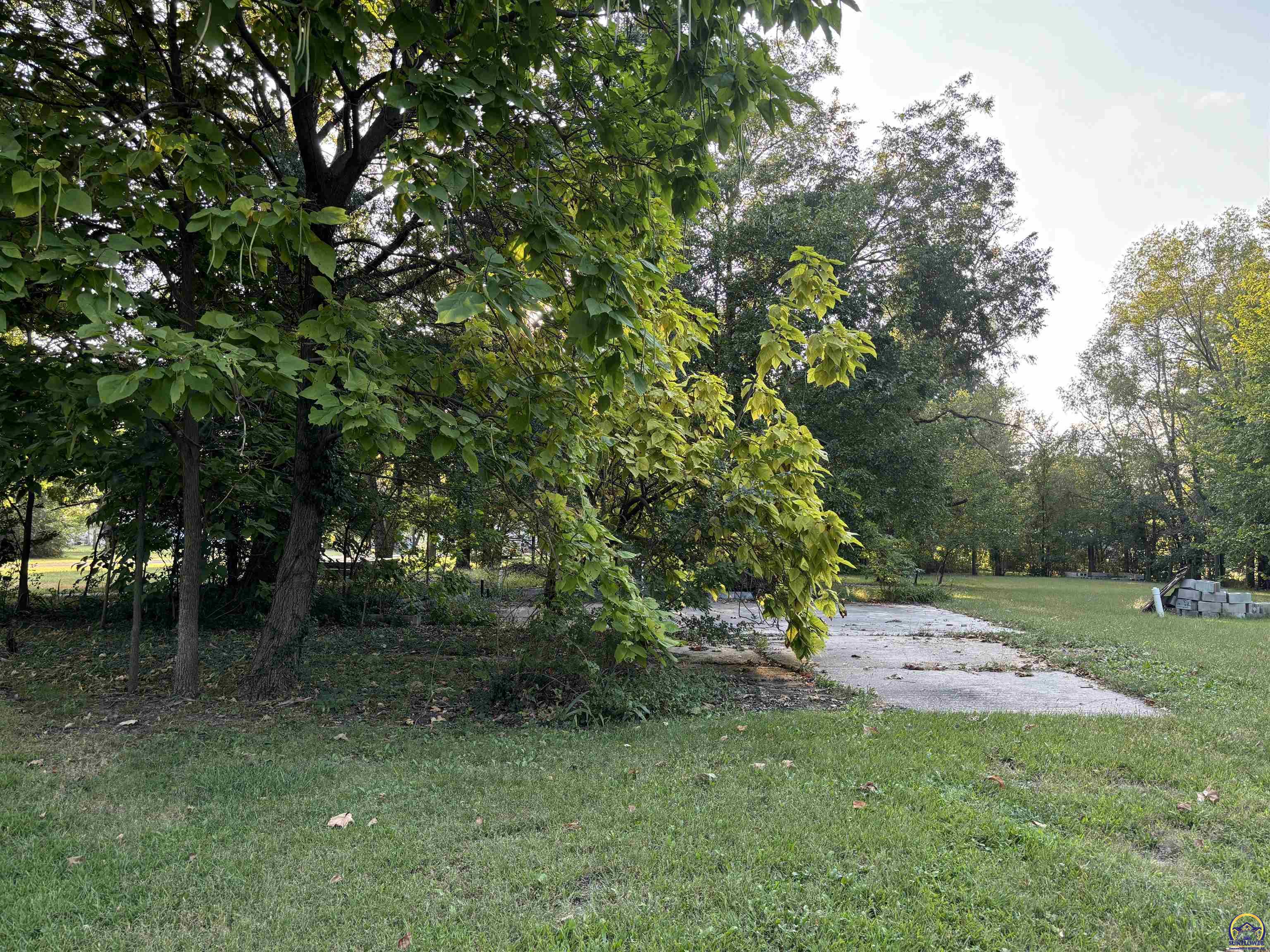 501 Sycamore Street Americus, KS 66835 - Photo 3 of 7