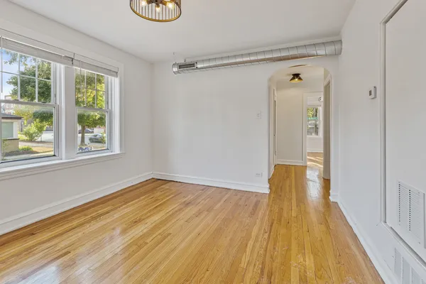 $2,195 | 3501 North Albany Avenue, Unit 2, Chicago, IL 60618