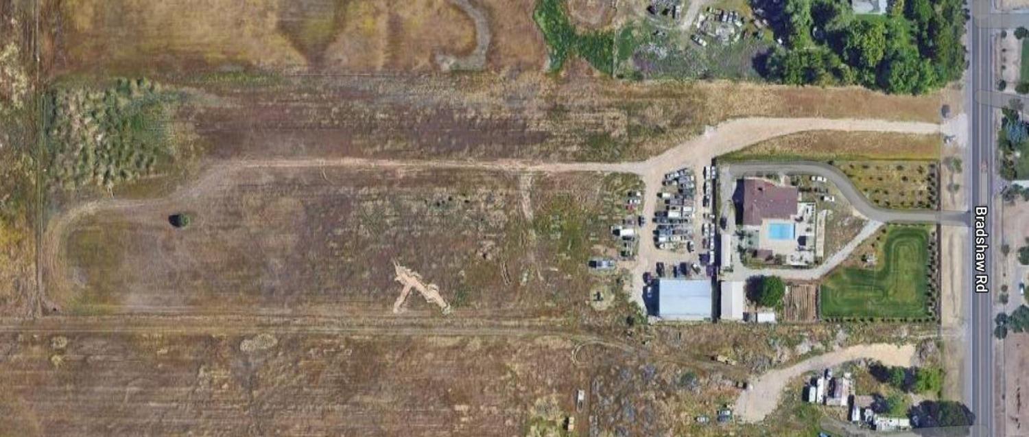 8580 Bradshaw Road Elk Grove, CA 95624 - Photo 2 of 5