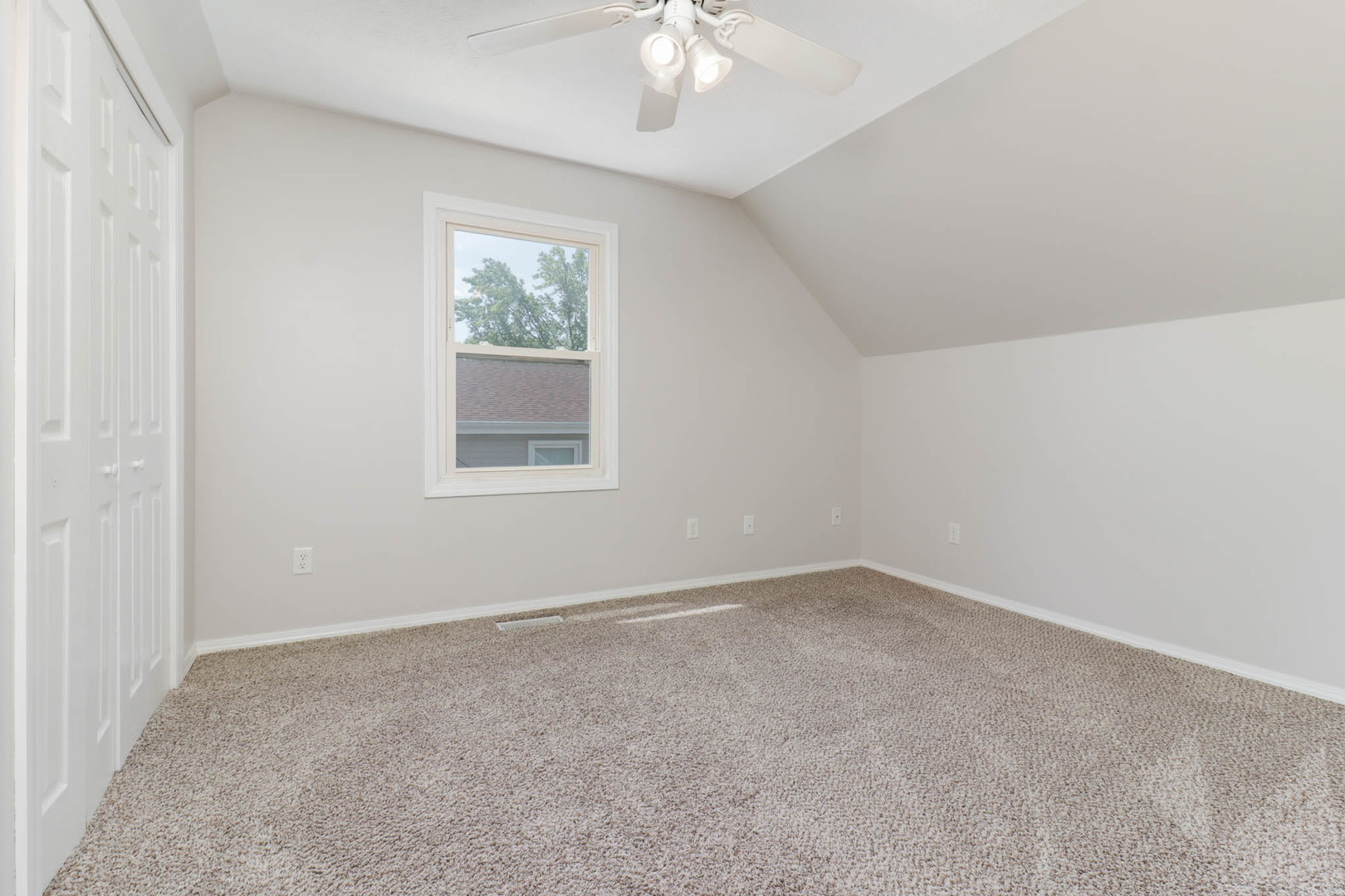 1407 Ridgeport Avenue Bloomington, IL 61704 - Photo 18 of 41