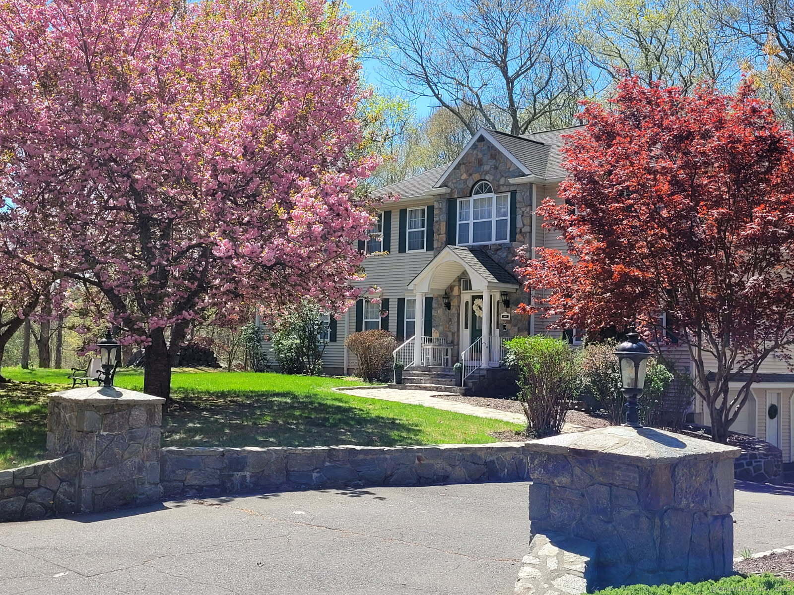 340 Webb Circle Monroe, CT 06468 - Photo 1 of 1 Gallery Image 1