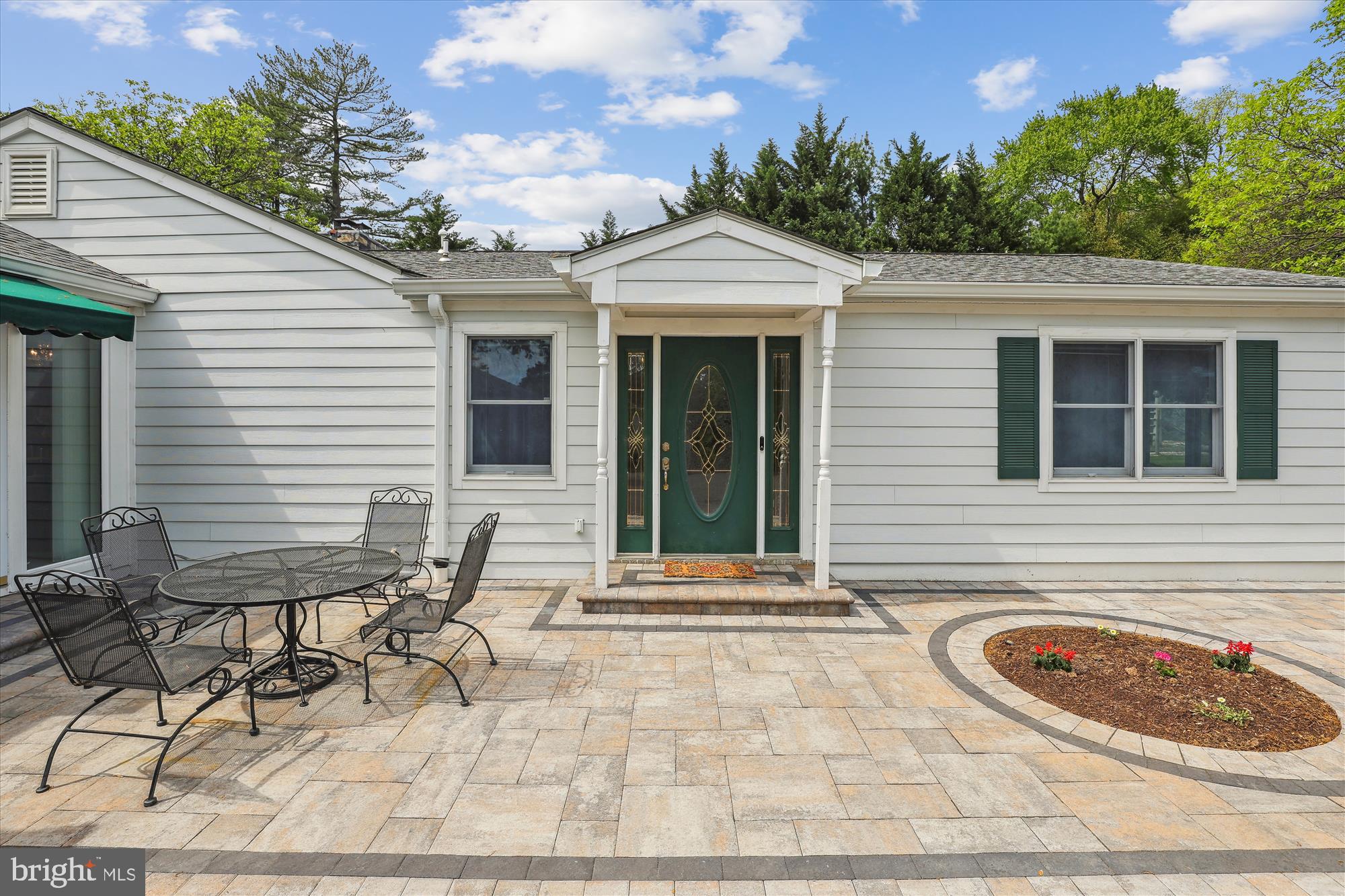 6516 Elmdale Road Alexandria, VA 22312 - Photo 5 of 53 Family room entrance