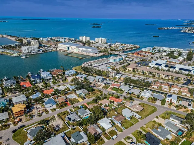 $399,000 | 2476 Coronado Way, Dunedin, FL 34698