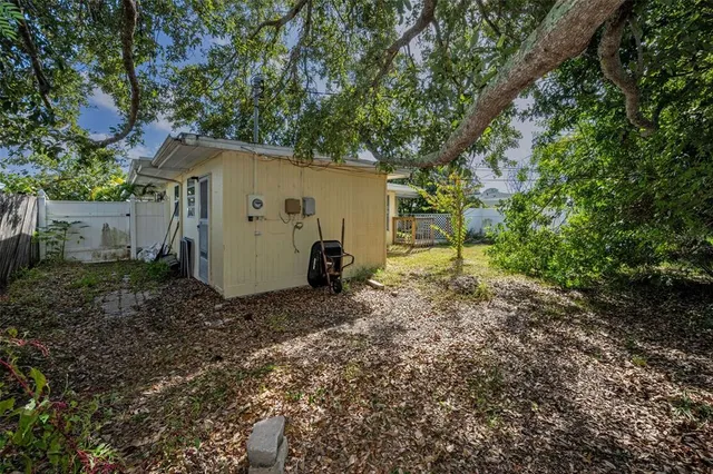 $399,000 | 2476 Coronado Way, Dunedin, FL 34698