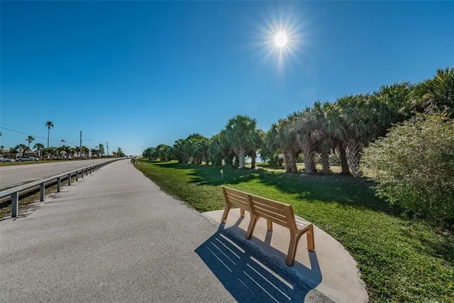 $399,000 | 2476 Coronado Way, Dunedin, FL 34698