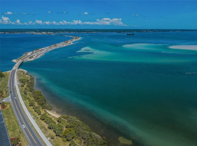 $399,000 | 2476 Coronado Way, Dunedin, FL 34698