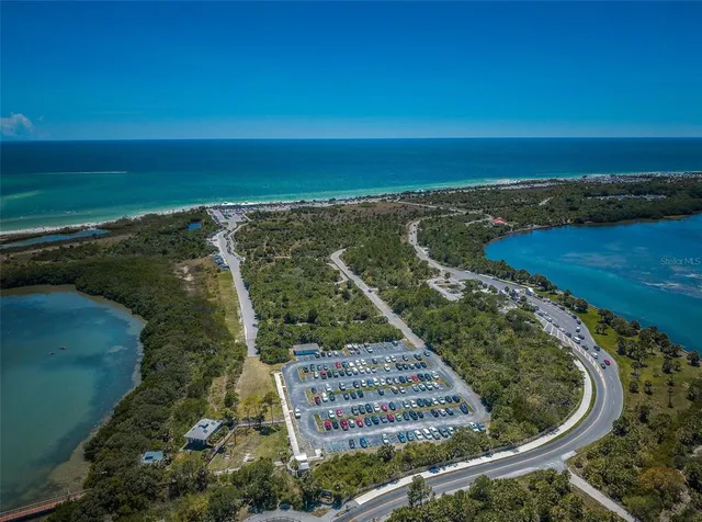 $399,000 | 2476 Coronado Way, Dunedin, FL 34698