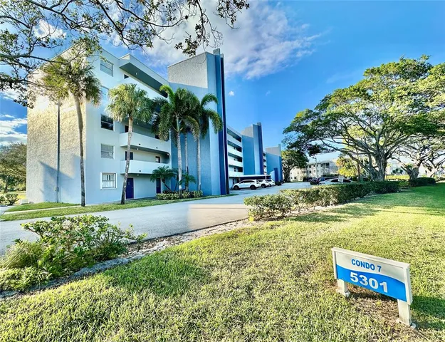 $3,100 | 5301 Northwest 2nd Avenue, Unit 408, Boca Raton, FL 33487