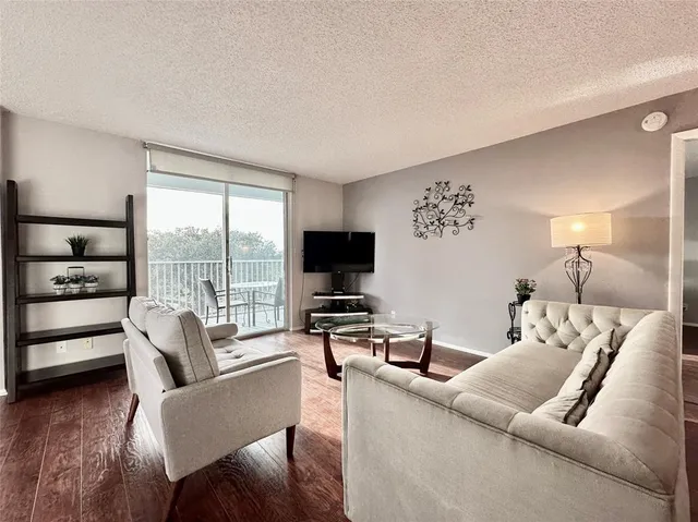 $3,100 | 5301 Northwest 2nd Avenue, Unit 408, Boca Raton, FL 33487