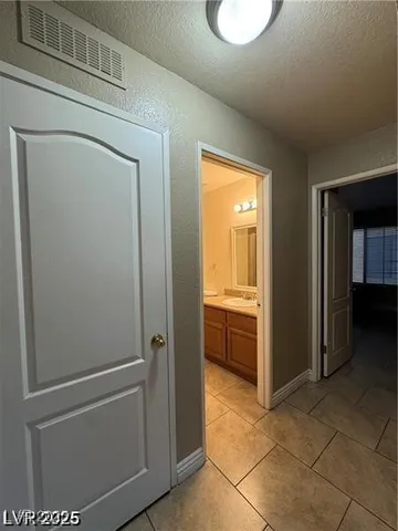 $999 | Undisclosed Address, Las Vegas, NV 89108