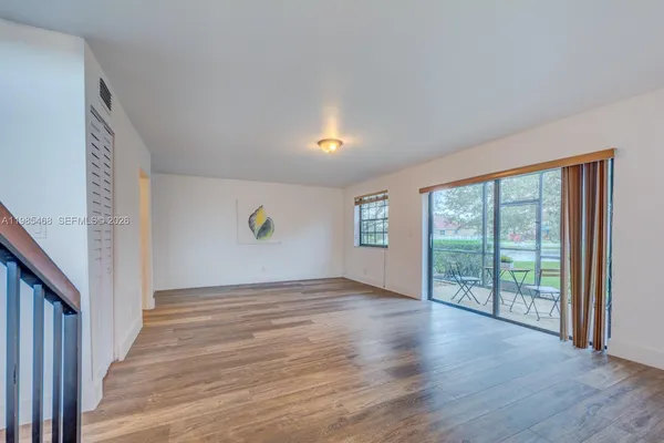 $2,900 | 1960 Bayberry Drive, Unit 1960, Pembroke Pines, FL 33024