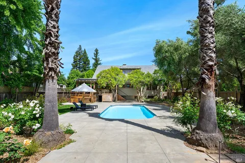 $5,495,000 | 438 Matheson Street, Healdsburg, CA 95448