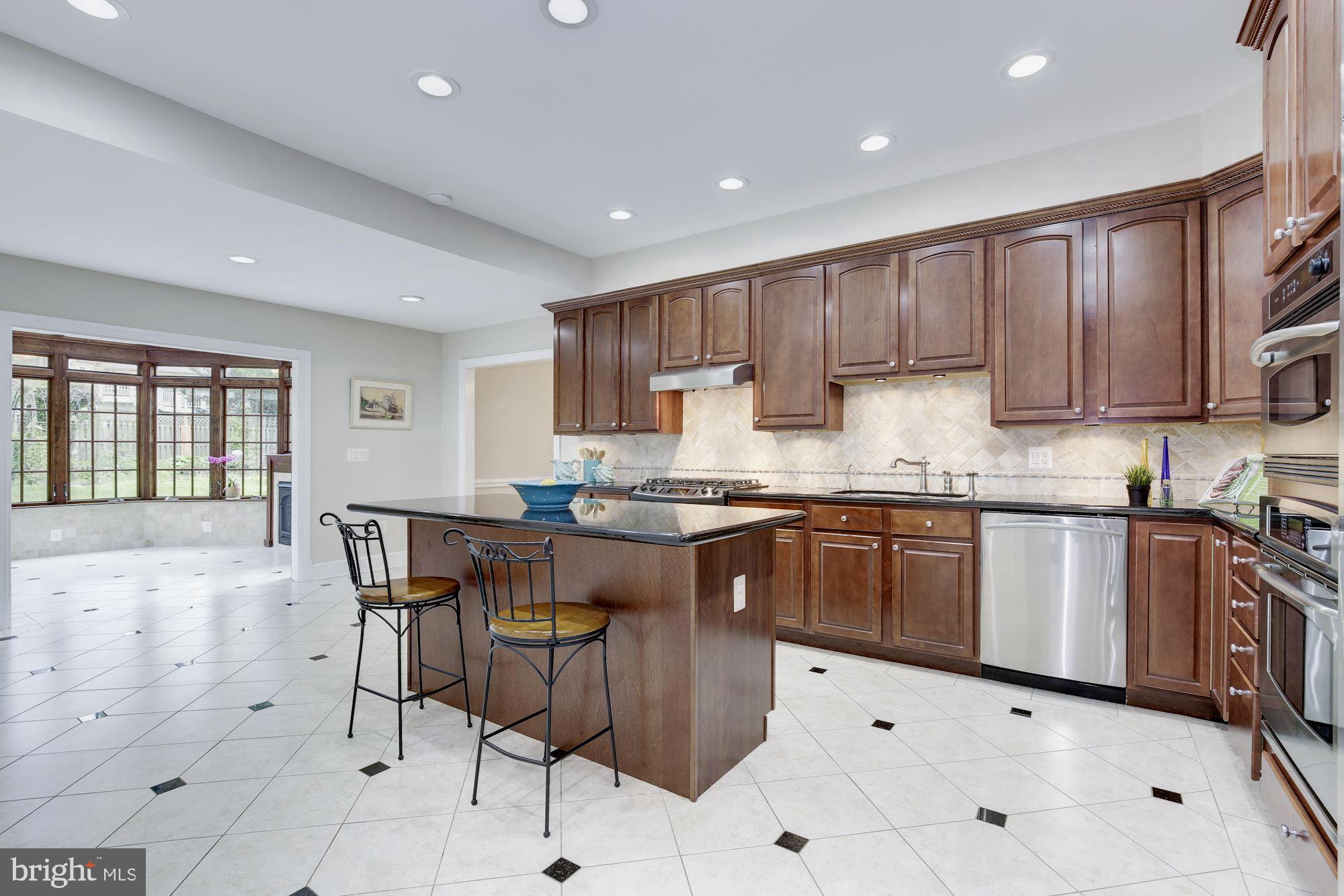 9809 Hall Road Potomac, MD 20854 - Photo 20 of 55 Updated kitchen, great lighting