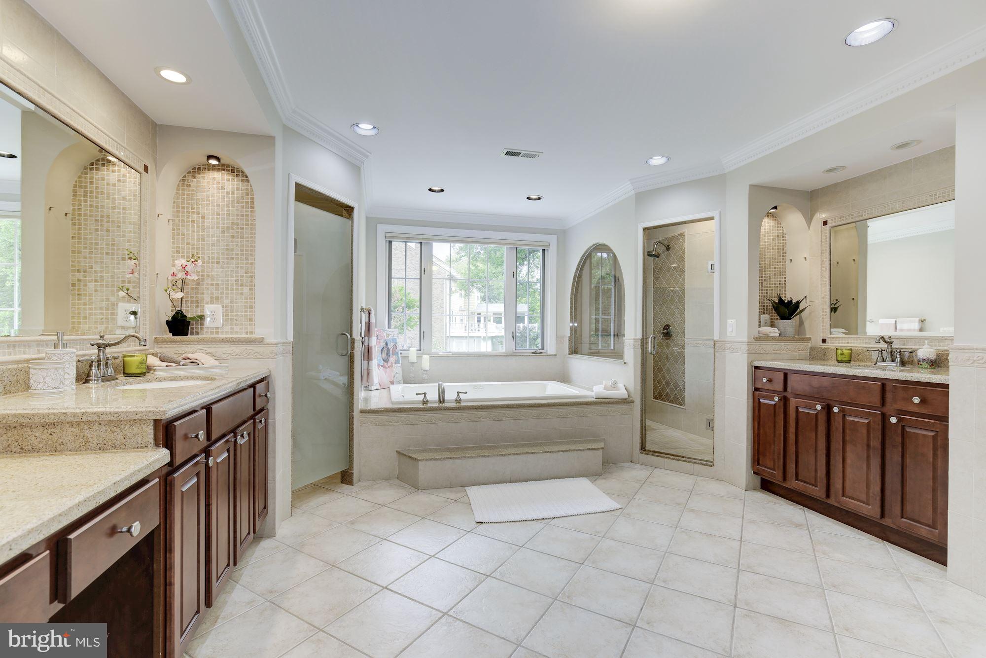 9809 Hall Road Potomac, MD 20854 - Photo 29 of 55 Bath (Master) with double vanities