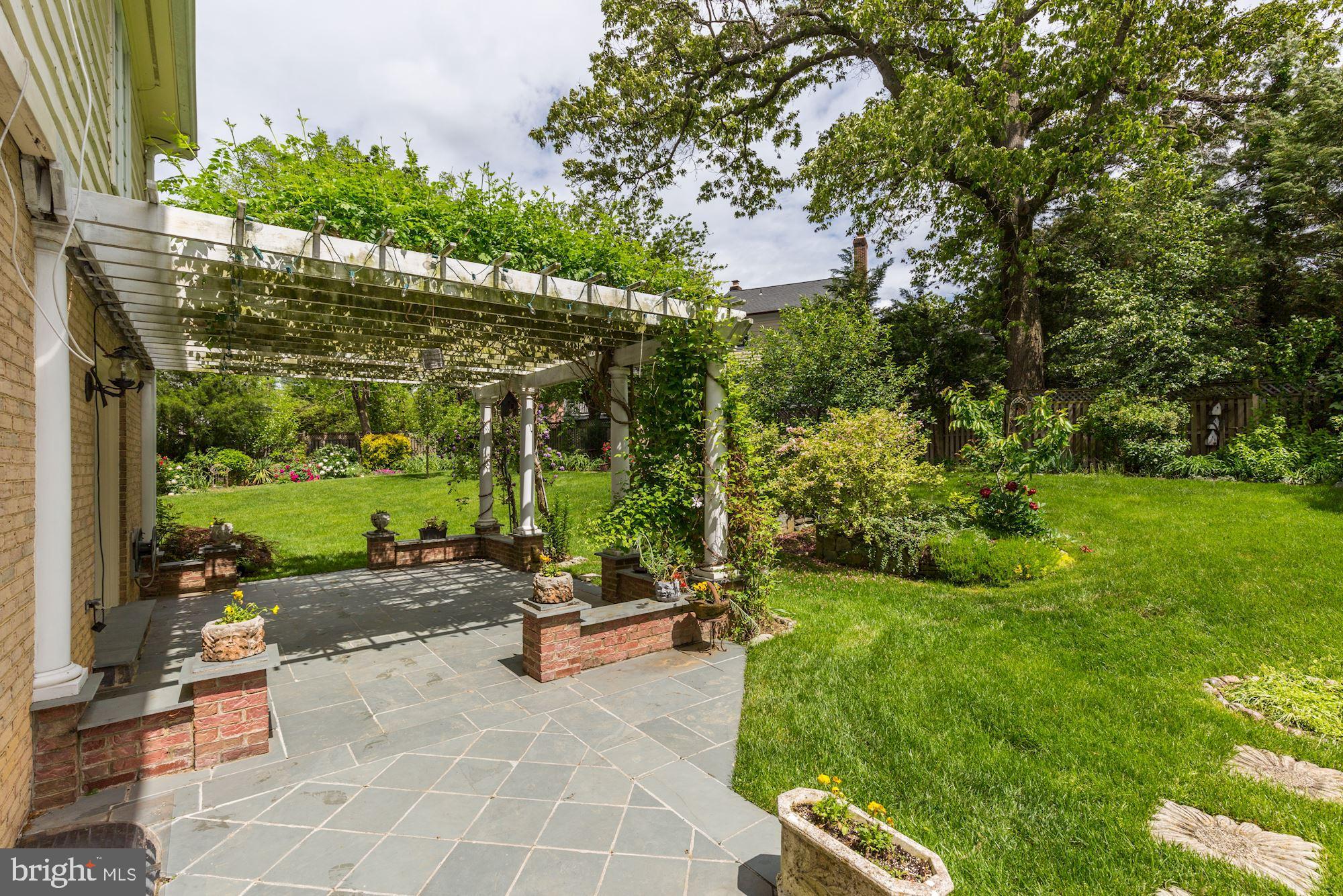 9809 Hall Road Potomac, MD 20854 - Photo 49 of 55 Exterior backyard with beautiful Pergola