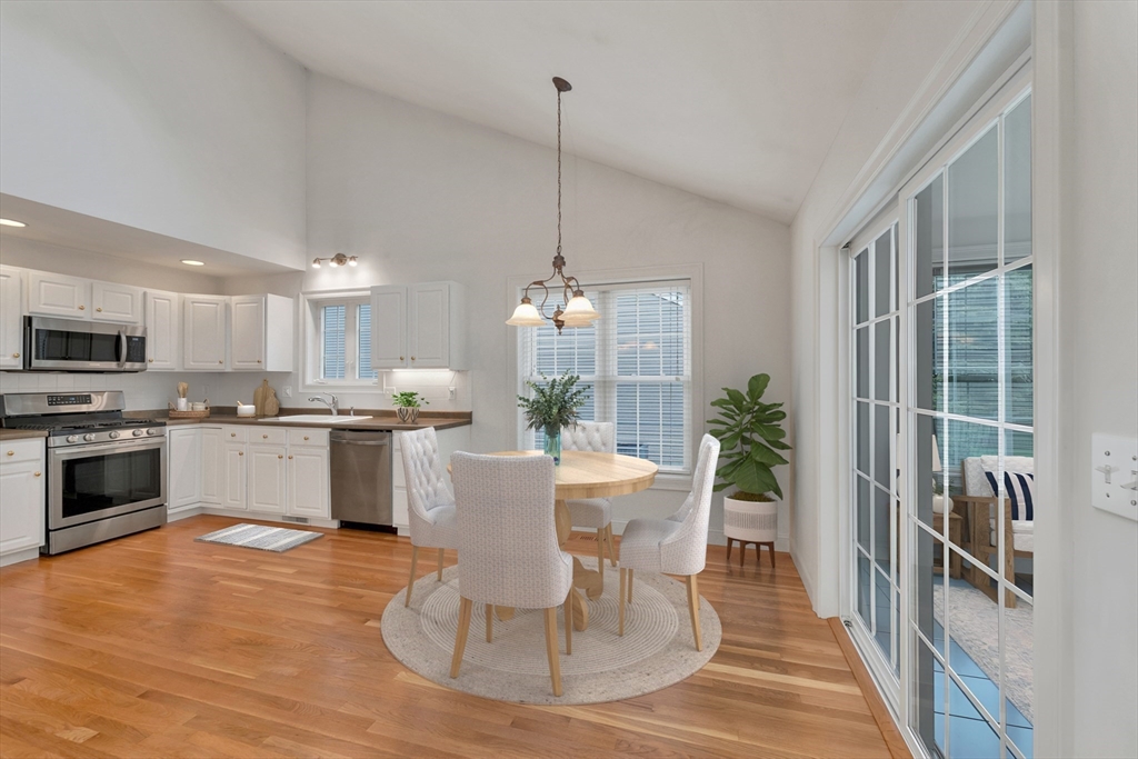 20 Hampton Meadows, Unit 20 Hampton, NH 03842 - Photo 10 of 40