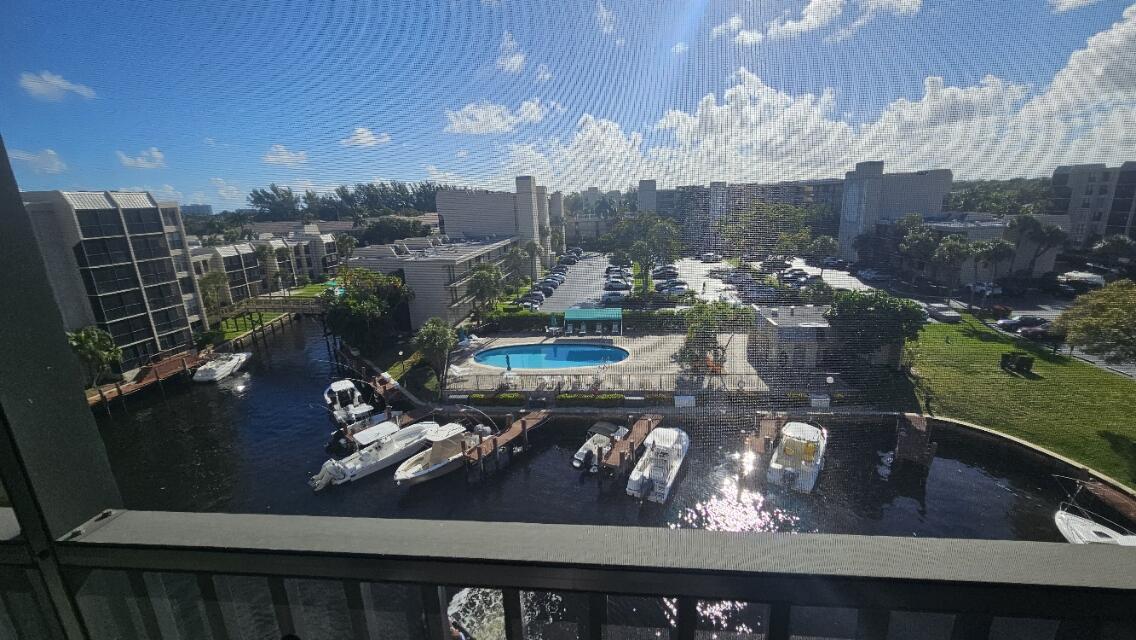 4 Royal Palm Way, Unit 6050 Boca Raton, FL 33432 - Photo 2 of 35 a view of a entryway