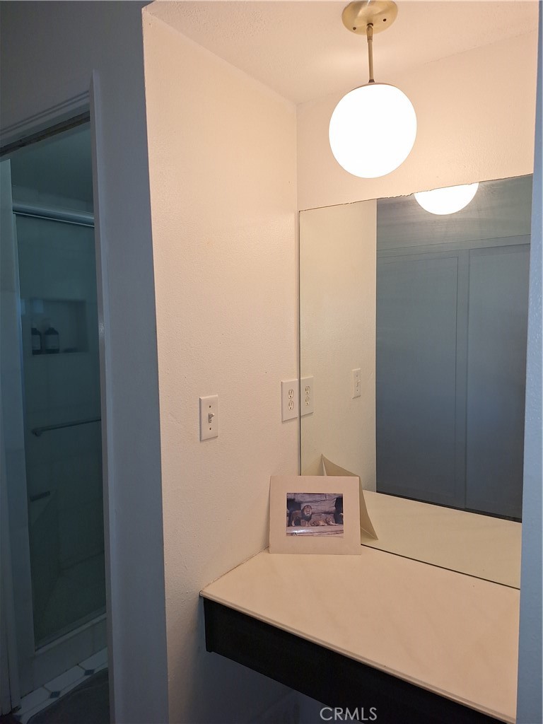 31312 Indian Oak Road Acton, CA 93510 - Photo 21 of 48 Master Built in Vanity