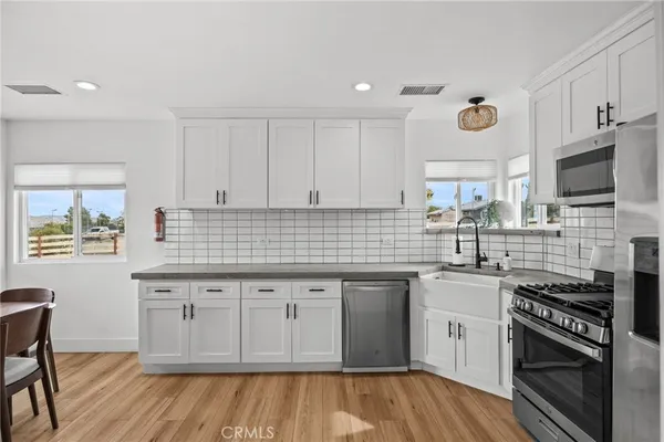 $2,600 | 55585 Onaga Trail, Yucca Valley, CA 92284