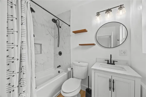 $2,600 | 55585 Onaga Trail, Yucca Valley, CA 92284