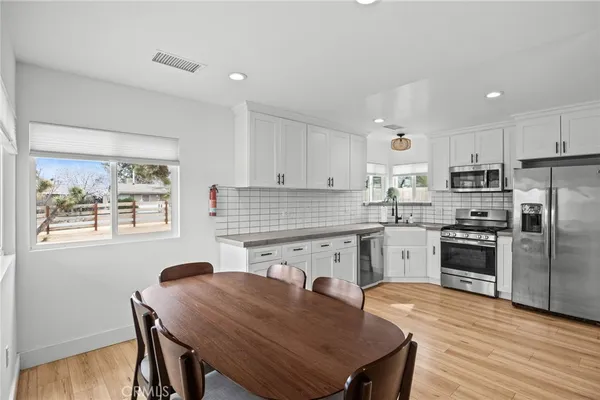 $2,600 | 55585 Onaga Trail, Yucca Valley, CA 92284