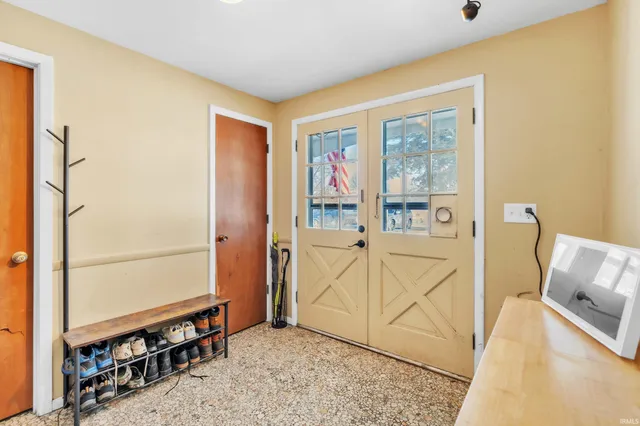 $255,000 | 200 Crescent Avenue, Kendallville, IN 46755