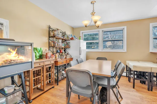 $255,000 | 200 Crescent Avenue, Kendallville, IN 46755