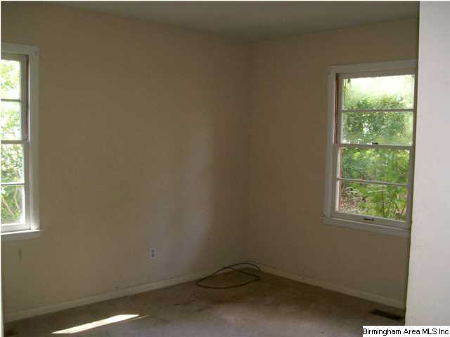5761 Walnut Grove Road Birmingham, AL 35215 - Photo 7 of 9