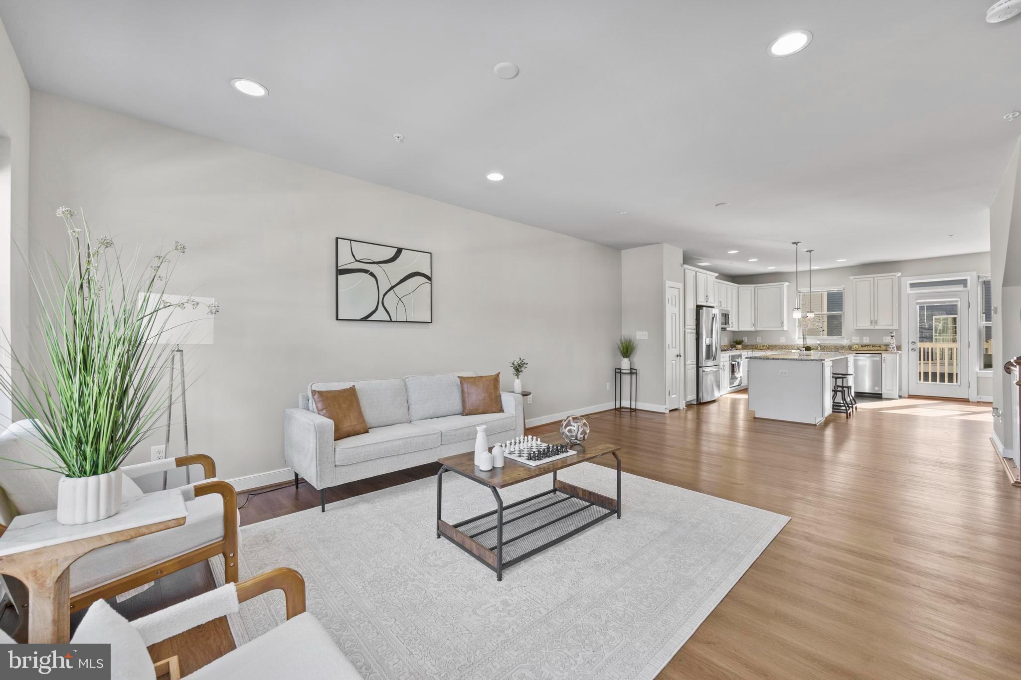 14247 Travilah Road Rockville, MD 20850 - Photo 17 of 95 familyroom