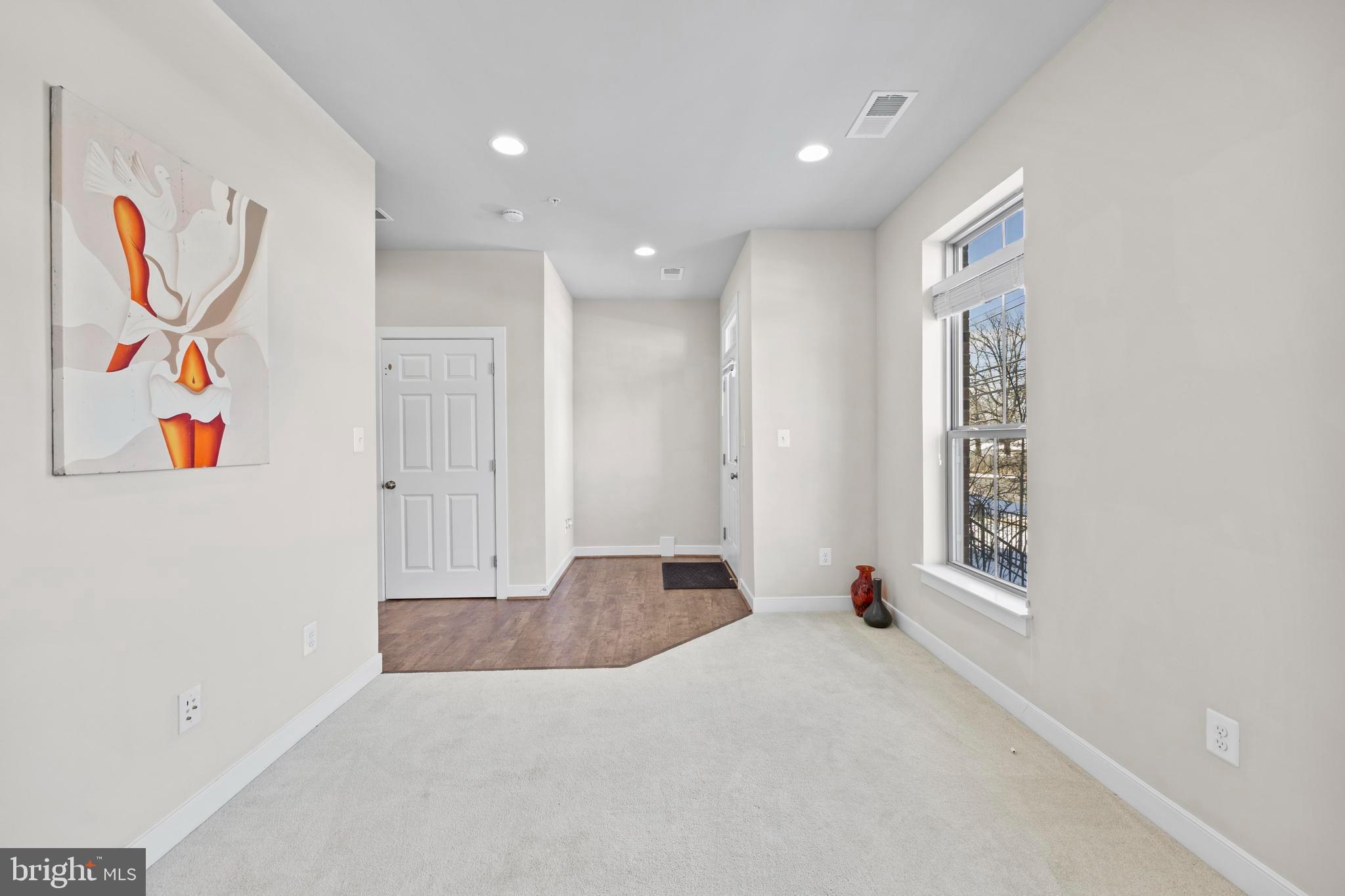 14247 Travilah Road Rockville, MD 20850 - Photo 5 of 95 1st level flex/family room