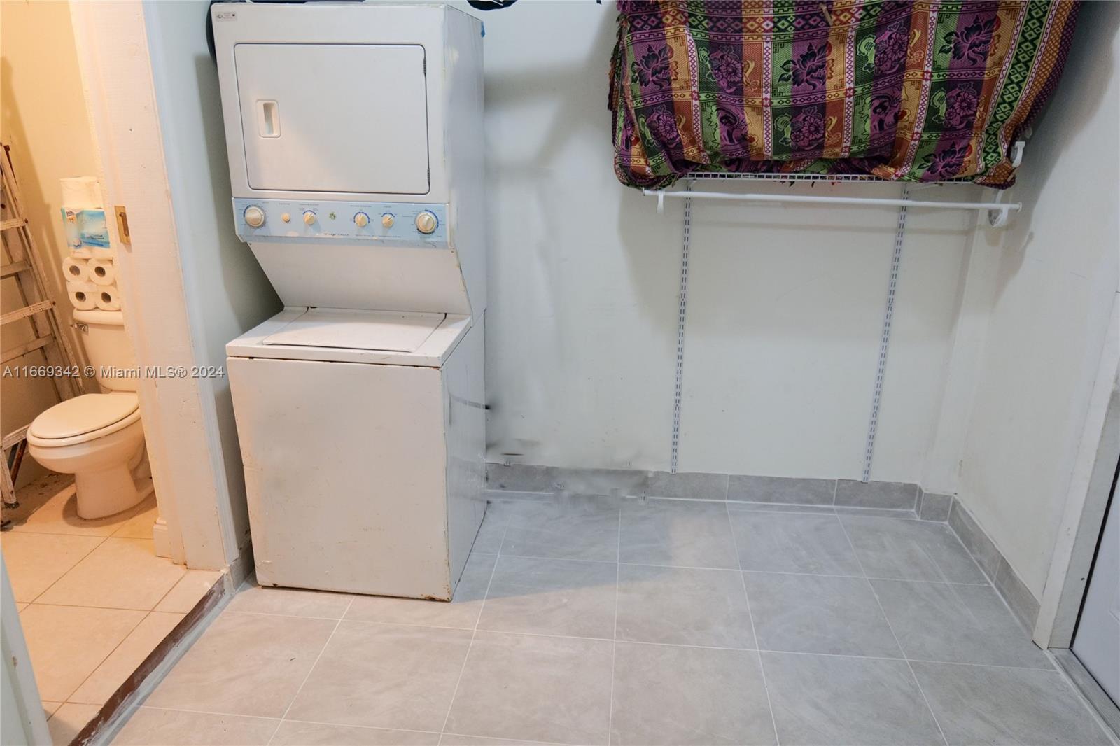 1910 Northwest 66th Street Miami, FL 33147 - Photo 12 of 18