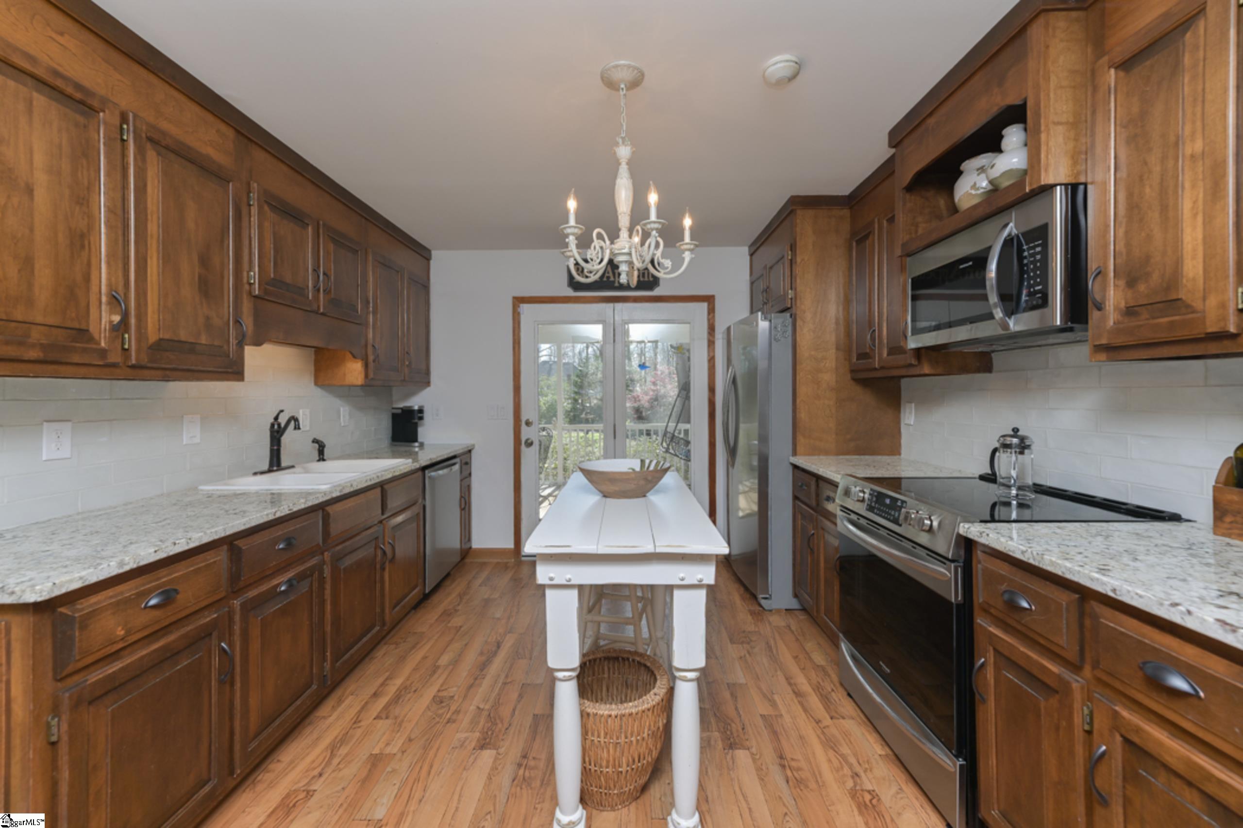 2416 Roper Mountain Road Simpsonville, SC 29681 - Photo 12 of 33 Gallery Image 12