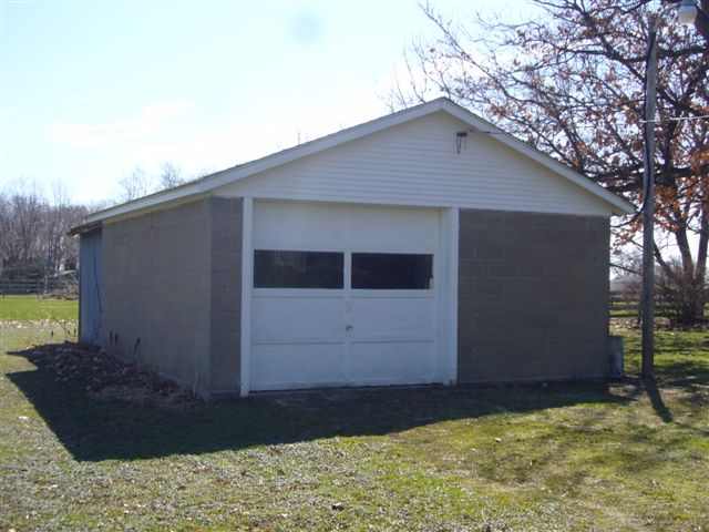 4005 Friendship Farm Road Coal Valley, IL 61240 - Photo 3 of 9 Gallery Image 3