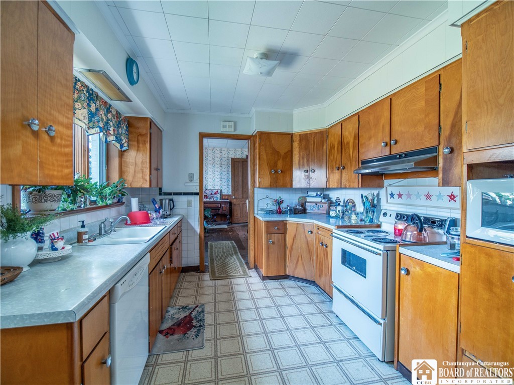 12 Central Avenue Brocton, NY 14716 - Photo 8 of 50