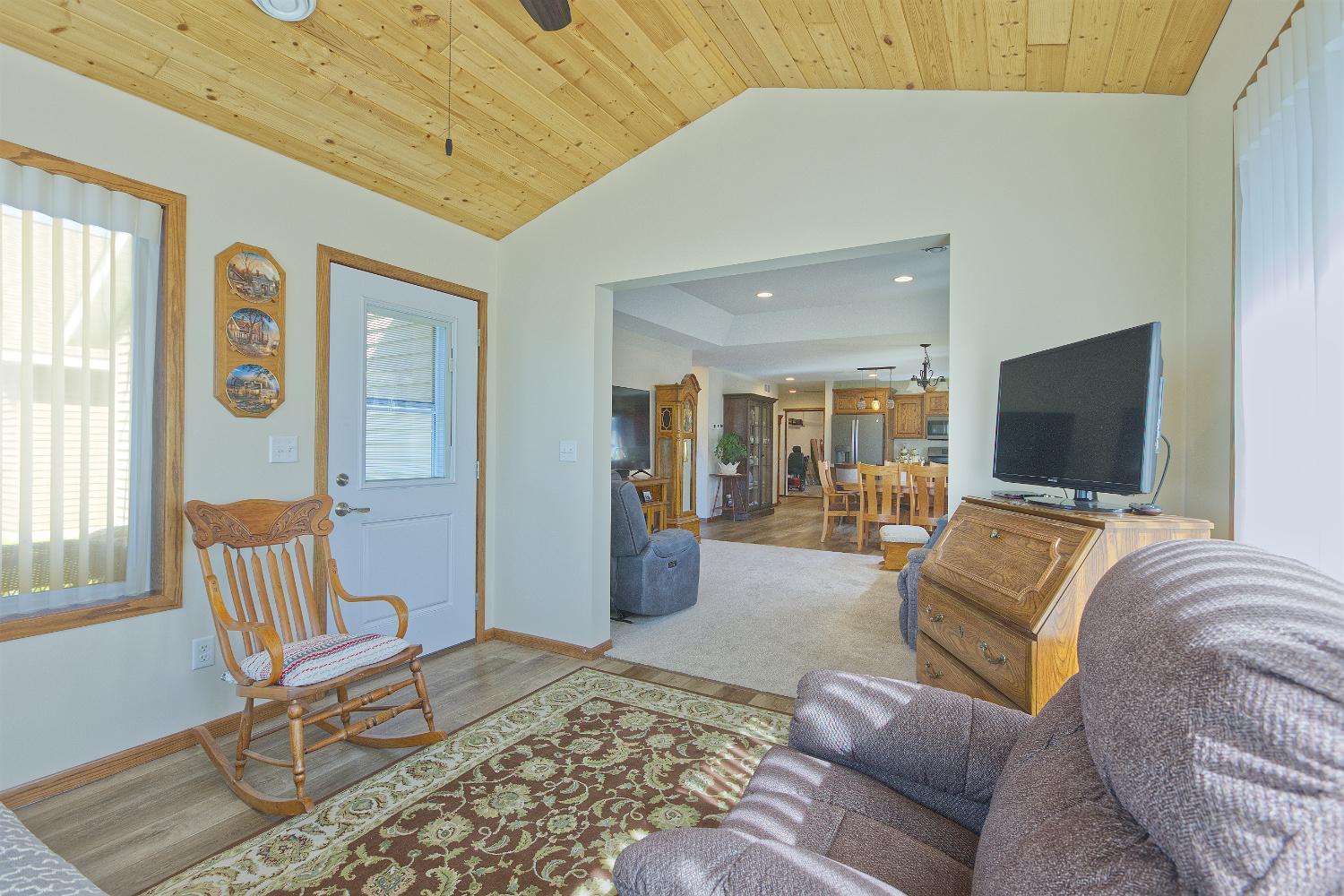 446 Lake Trail Winsted, MN 55395 - Photo 16 of 36