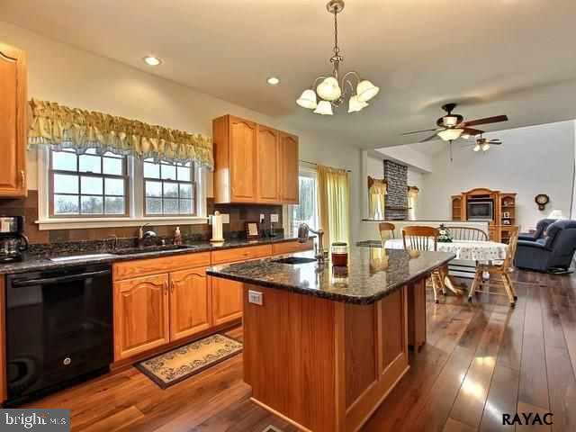 6420 Shutt Road Spring Grove, PA 17362 - Photo 9 of 35