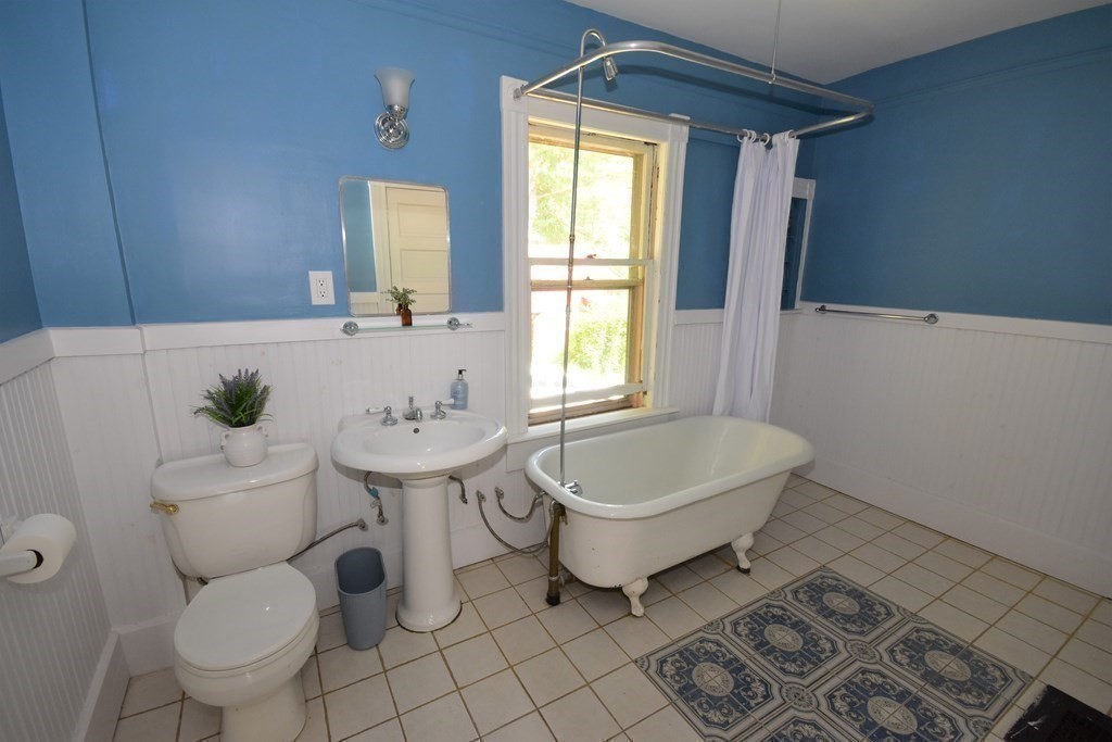 245 Pelham Road Amherst, MA 01002 - Photo 33 of 40