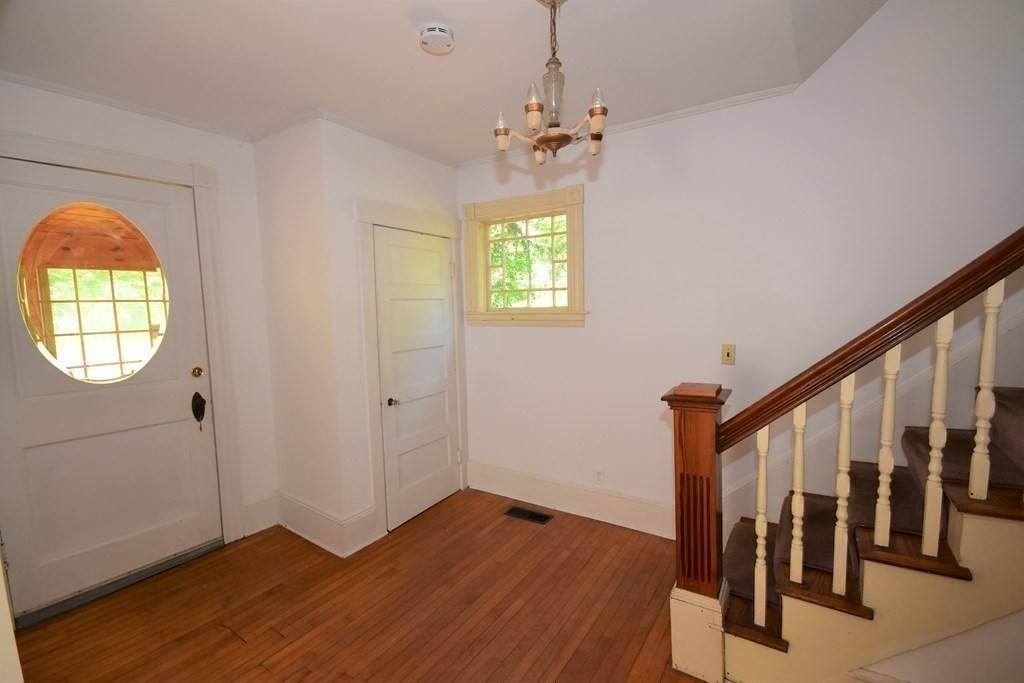 245 Pelham Road Amherst, MA 01002 - Photo 7 of 40