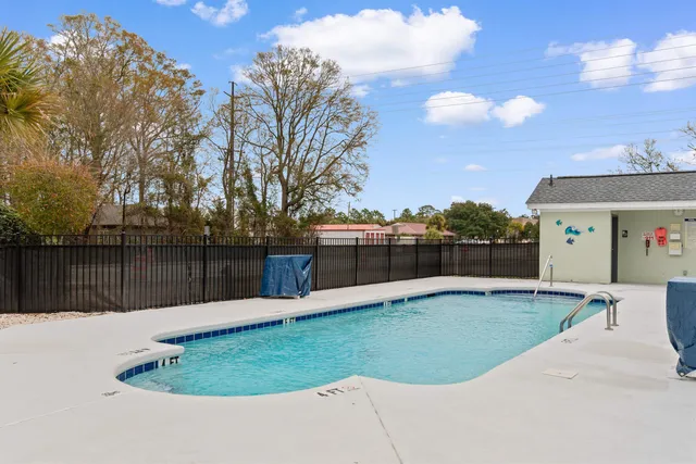 $360,000 | 220 Kings Crossing Loop, Murrells Inlet, SC 29576